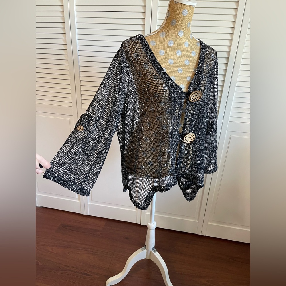 Nina Leonard black mesh cardigan with two large coconut buttons Sz 2X - Picture 4 of 8